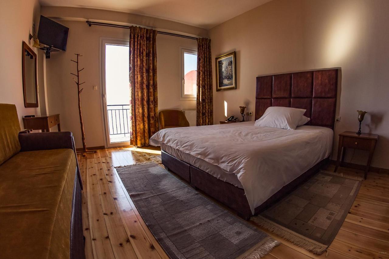 Horizon Hotel Ioannina Luaran gambar
